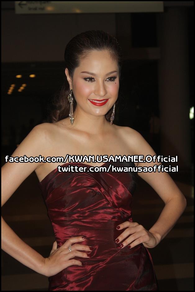 ขวัญ อุษามณี งาน top award สวยสง่ามาก