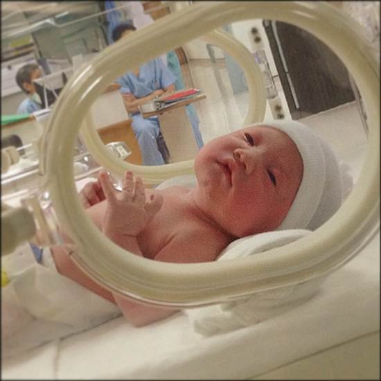 โอ๋ ภัคจีรา คลอดลูกสาวแล้วจ้า ตั้งชื่อ น้องแสนดี