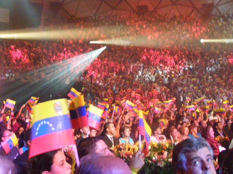 มาดูกัน ประเทศVenezuela เค้าต้อนรับนางงามจักรวาลอย่างไร