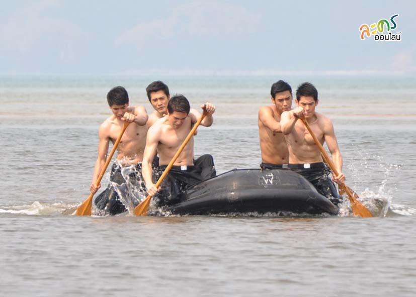 &ldquo;ผู้กองจ๋า&rdquo; จับหนุ่มๆ ทดสอบเข้ม