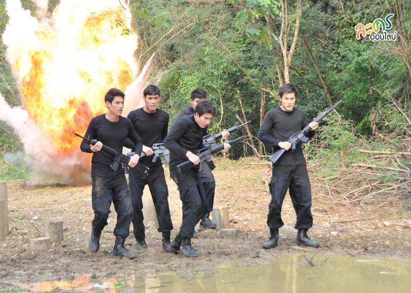 &ldquo;ผู้กองจ๋า&rdquo; จับหนุ่มๆ ทดสอบเข้ม