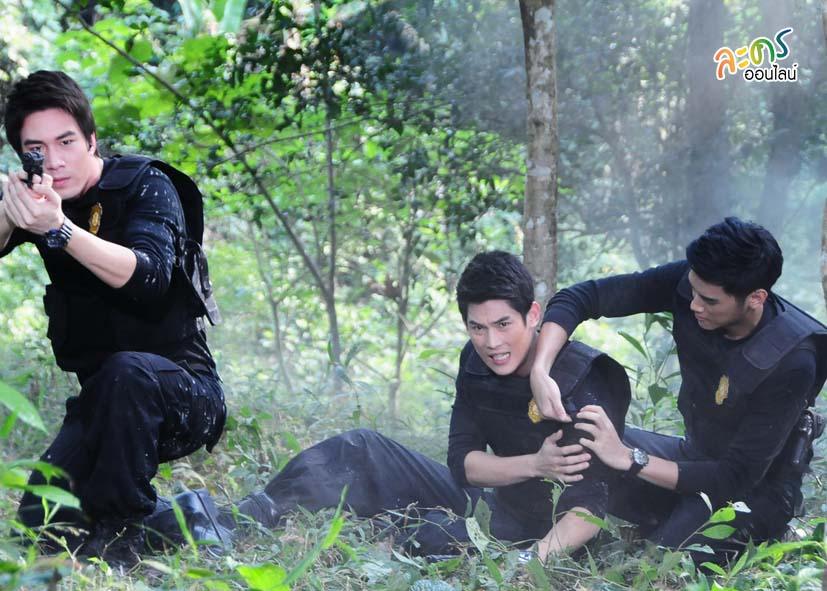 &ldquo;ผู้กองจ๋า&rdquo; จับหนุ่มๆ ทดสอบเข้ม