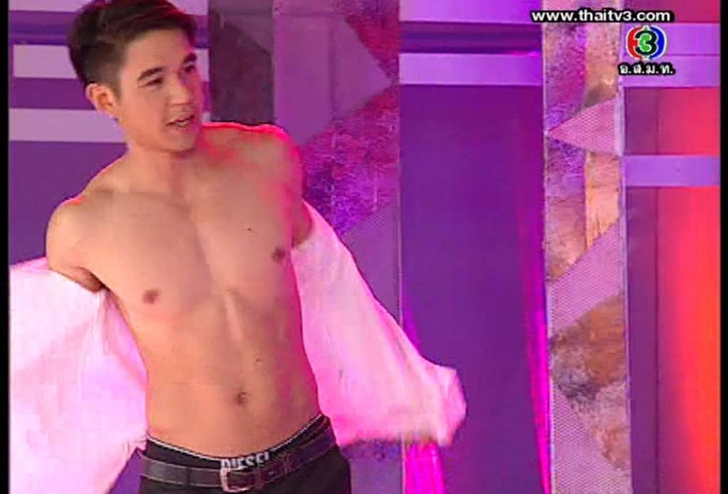 นิว+ ชัยพล + รายการ ครอบครัวขำ +'''' อู้ มะ''''