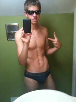 หล่อมาคู่หุ่นดี