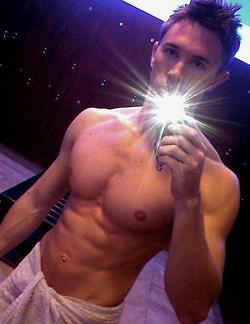 กล้ามหล่อหน้าดี