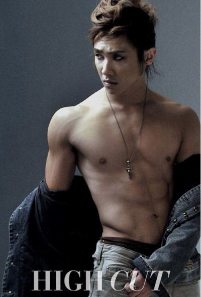 10 หนุ่มหล่อล่ำจากเกาหลีที่มาพร้อมซิกแพคขยี้ใจสาว ๆ