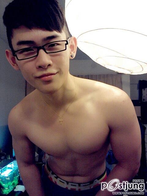 ขาว น่ารัก 2