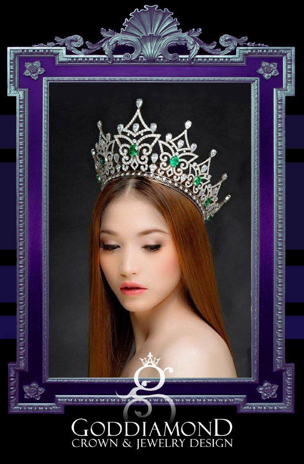 สาวงามกับมงกุฎทรงคุณค่าจาก GOD DIAMOND คุณค่าที่เธอคู่ควร