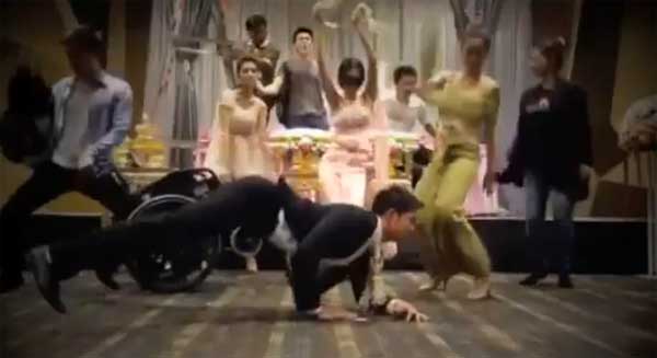 กิสส เวียร์ กับ เชน เด้าหน้าเด้งหลังเต้น Harlem Shake ฟินสุดๆ !!