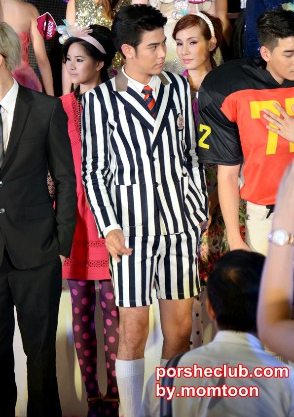 พอร์ช ศรัณย์ @ งานเดินแบบงาน CENTRAL/ZEN THE SOUND OF BEAUTY