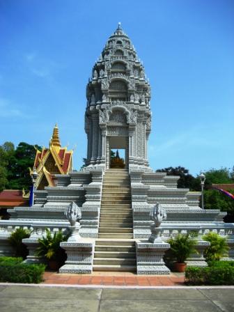 พระราชวังเขมรินทร์แห่งกรุงพนมเปญกัมพูชา
