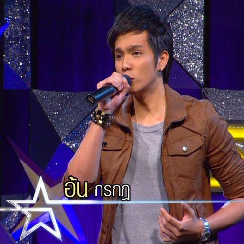 8 คนสุดท้าย  ตามโพลที่เห็นก่อนหน้ามานาน
