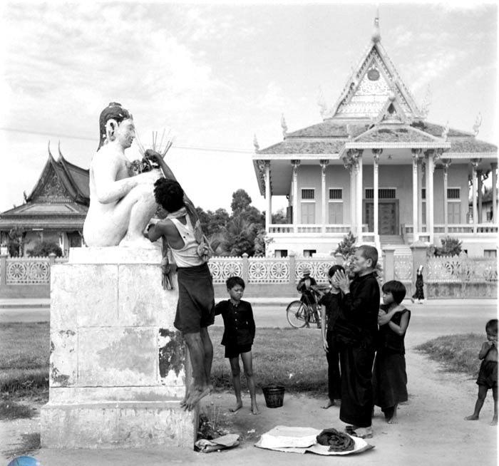 กัมพูชาเมื่อกาลก่อน