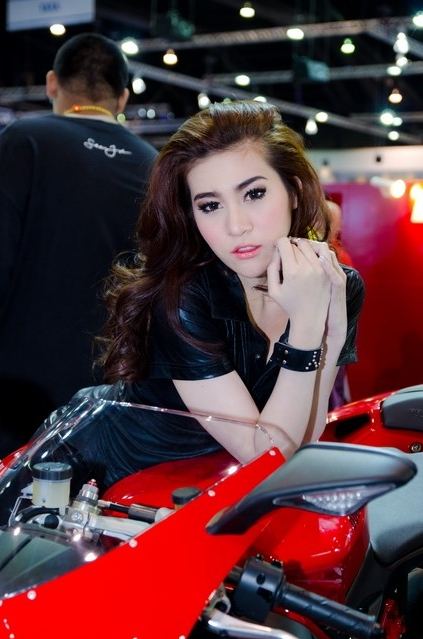 พริตตี้แจ่ม ๆ จากค่าย Ducati