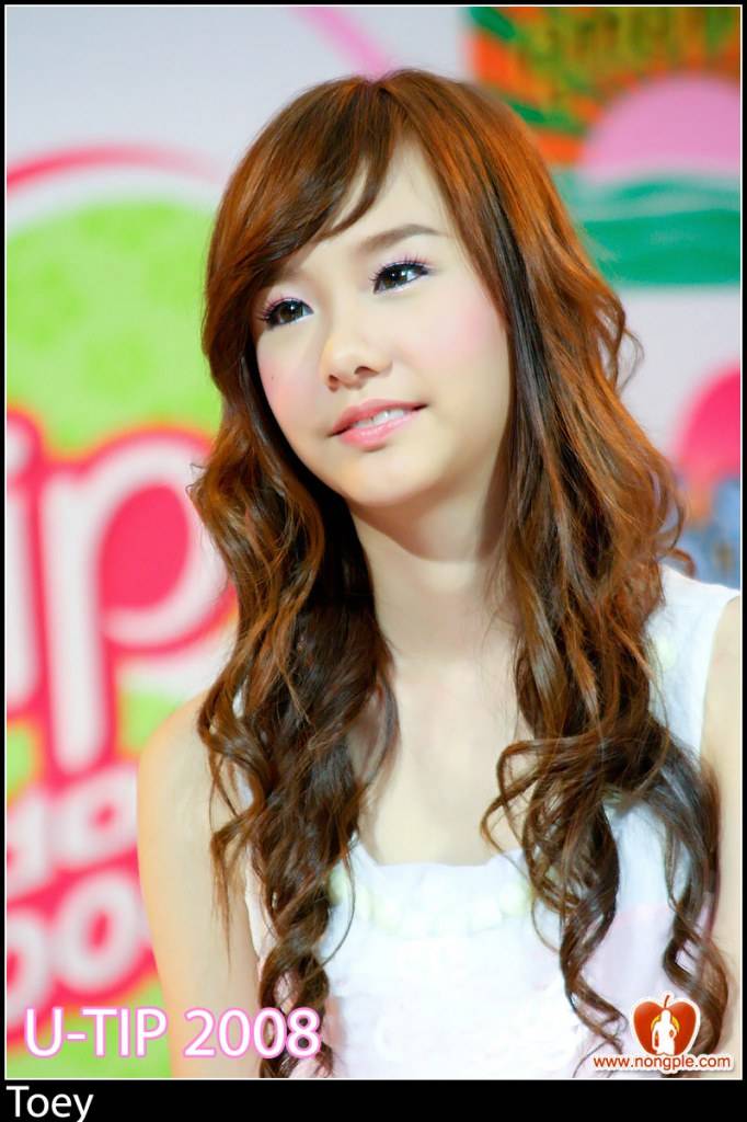 เต้ย ผมยาว แบ๊วๆๆ