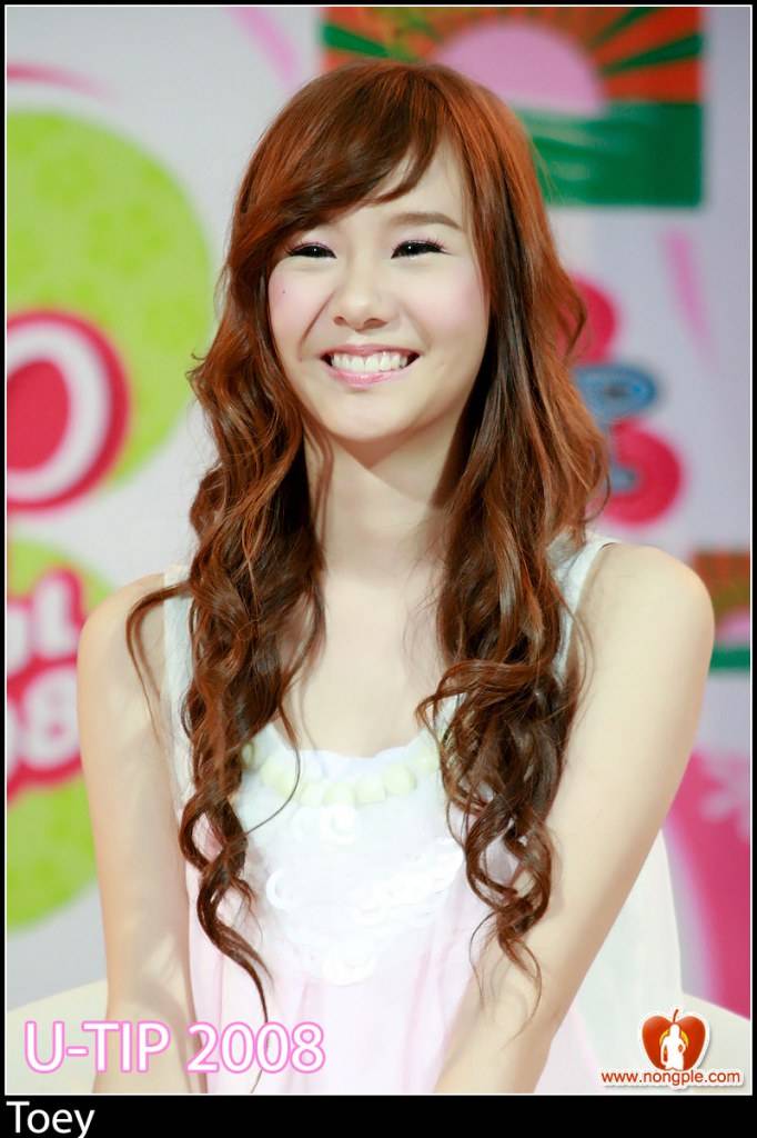 เต้ย ผมยาว แบ๊วๆๆ