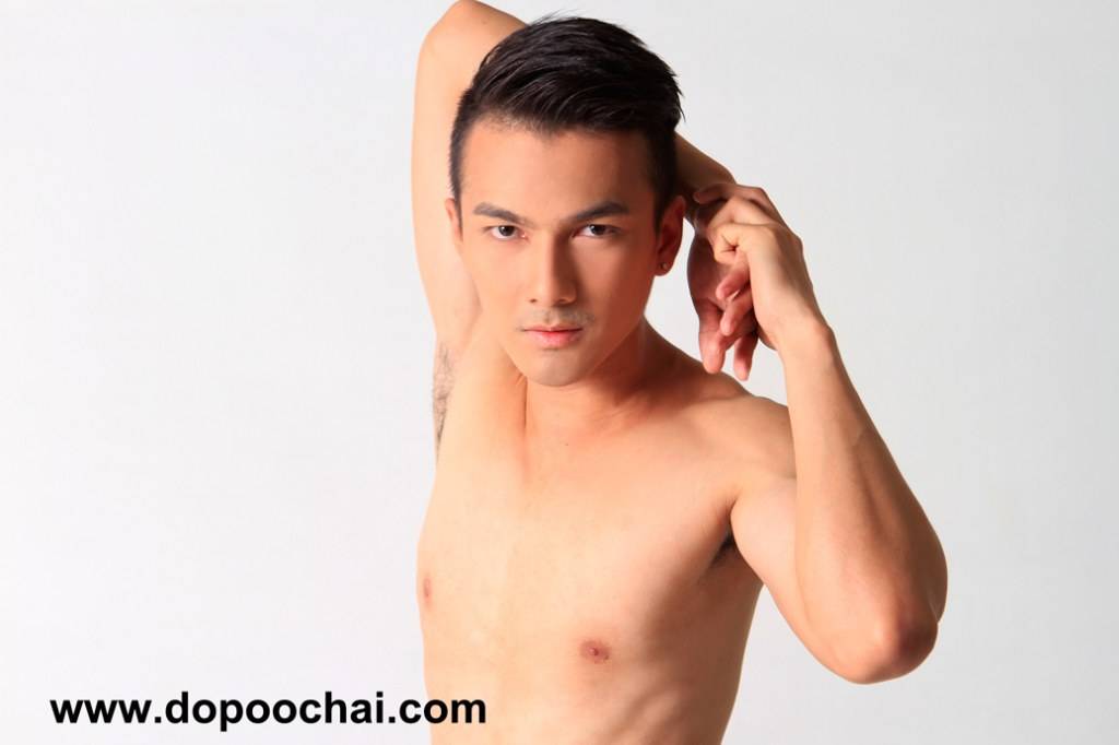หนุ่มๆ จาก DOPOOCHAI