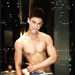 ถอดโชว์เรือนร่าง 146