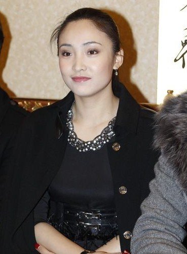 Bodyguard of emerald doll 新保镖之翡翠娃娃 2012-2013