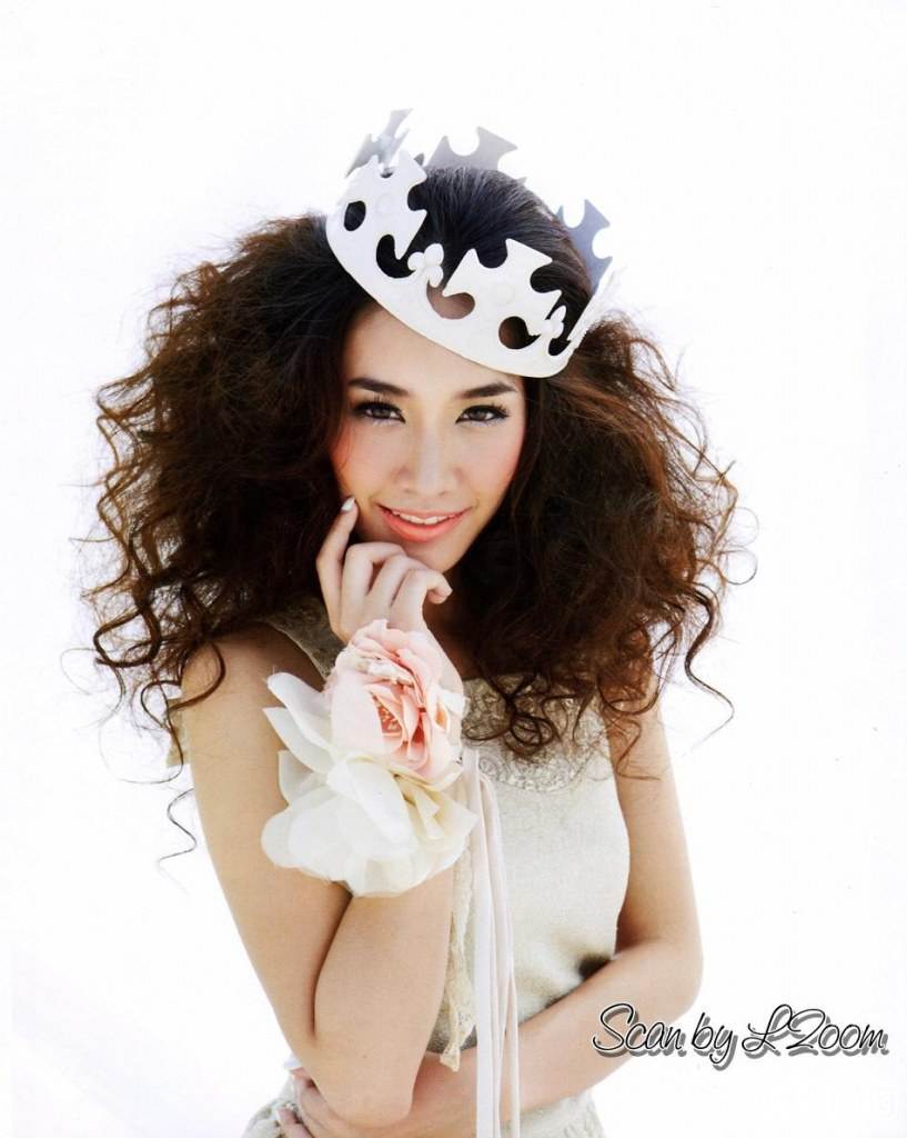 มิน-พีชญา @ KAZZ vol.6 no.80 February 2013
