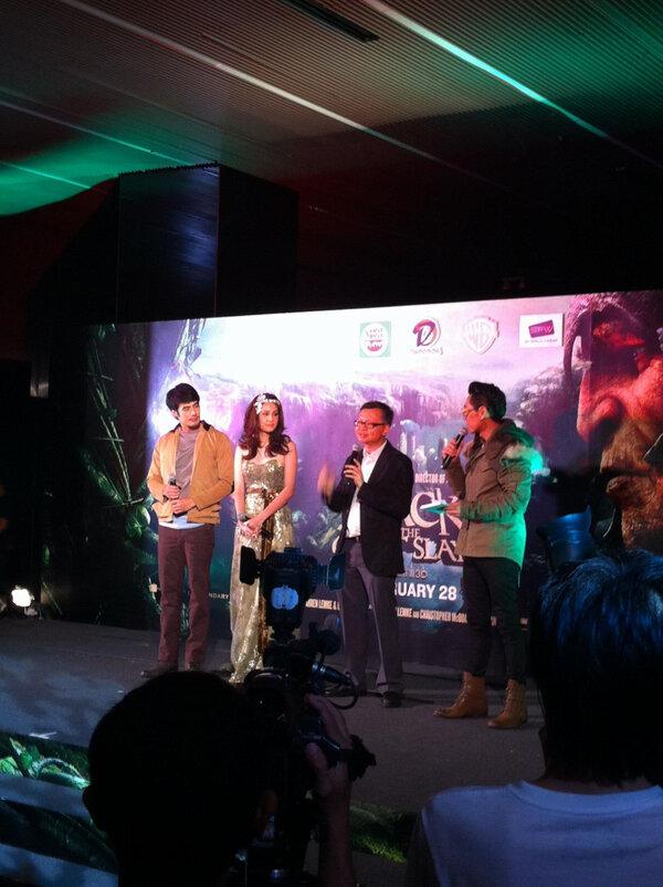 บอย ปกรณ์ กับ ขวัญ อุษามณี ในงานเปิดตัวภาพยนตร์ แจ๊คผู้สยบยักษ์  Jack the Giant Slayer