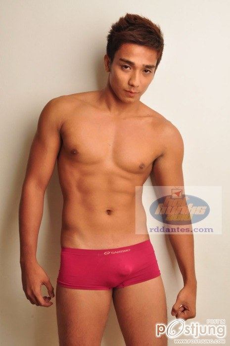 Men in red..