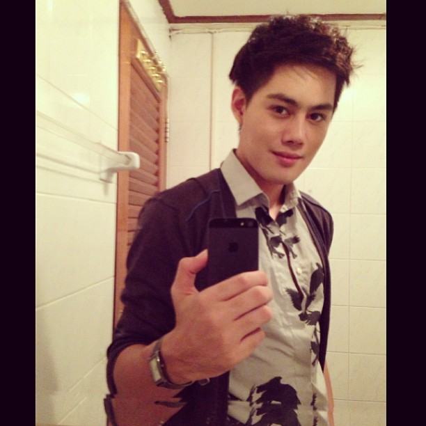 ธอม เตวิชญ์
