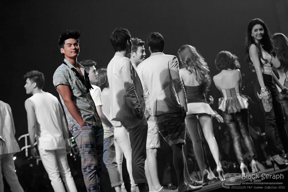 [Ts8] ฮั่น อิสริยะ เดินแบบงาน F&F Summer Collection 2013
