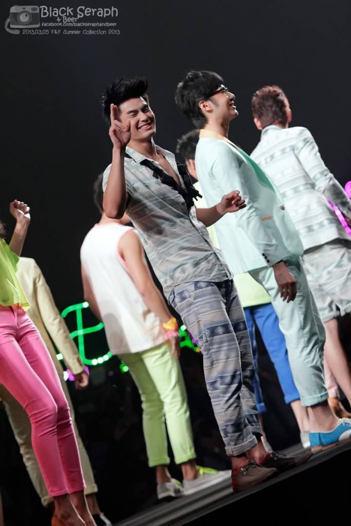 [Ts8] ฮั่น อิสริยะ เดินแบบงาน F&F Summer Collection 2013