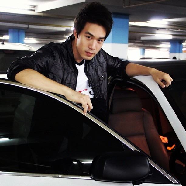&ldquo;ซัน ประชากร&ldquo;  ภาพหลุดจุ๊บแฟน!!!!