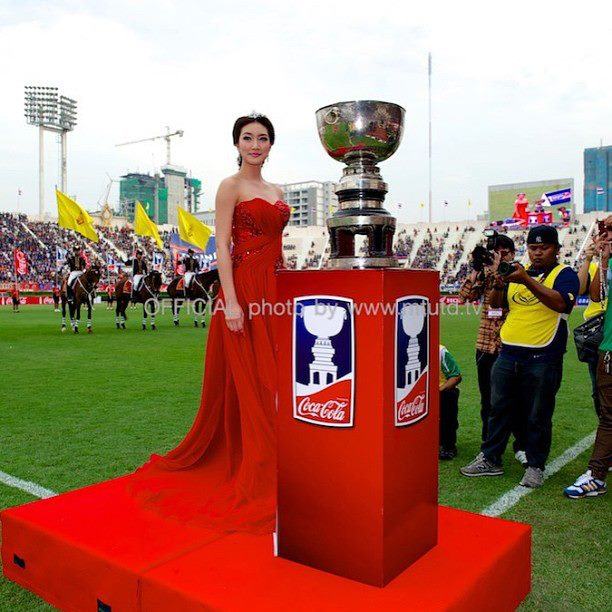 เม้าท์ >< แพนเค้ก ฟันค่าตัว 20 ล้าน ? งานนี้งานเดียว