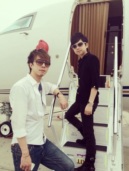 ชาวเน็ตจีนรุมหมั่นไส้! ทอมลูกมหาเศรษฐี อวดรวยจนโอเว่อร์