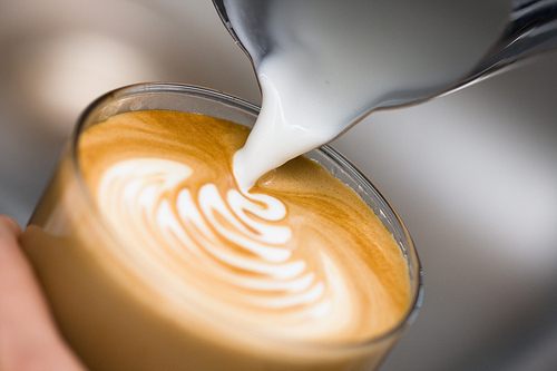 ยังไม่นอน กาแฟสักแก้วมั๊ย....