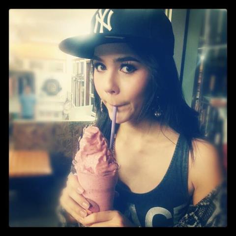 Araya เธอน่ารักจัง ><