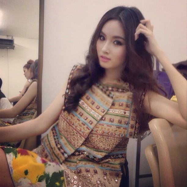 ปอย ตรีชฏา สาวประเภทสองที่สวยที่สุด