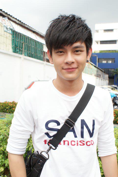 เอี๊ยง บัญชี