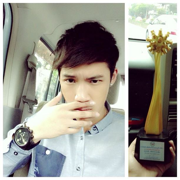 ใบเตย อาร์สยาม ยิ้มร่ารับรางวัล นักร้องปลอดบุหรี่ดีเด่น