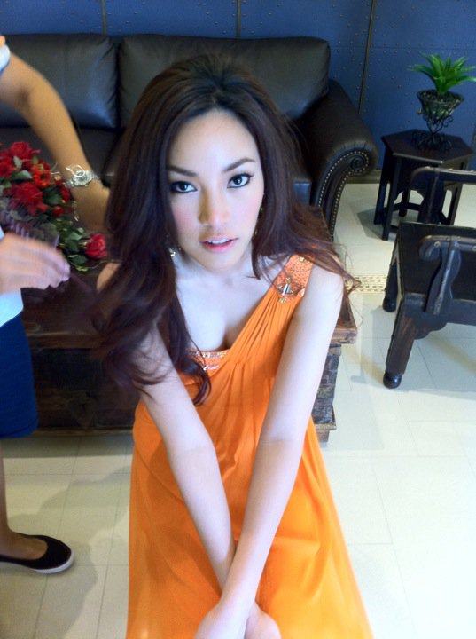 เมย์ พิชญ์นาฎ สาขากร กับชุดสุดเริ่ด