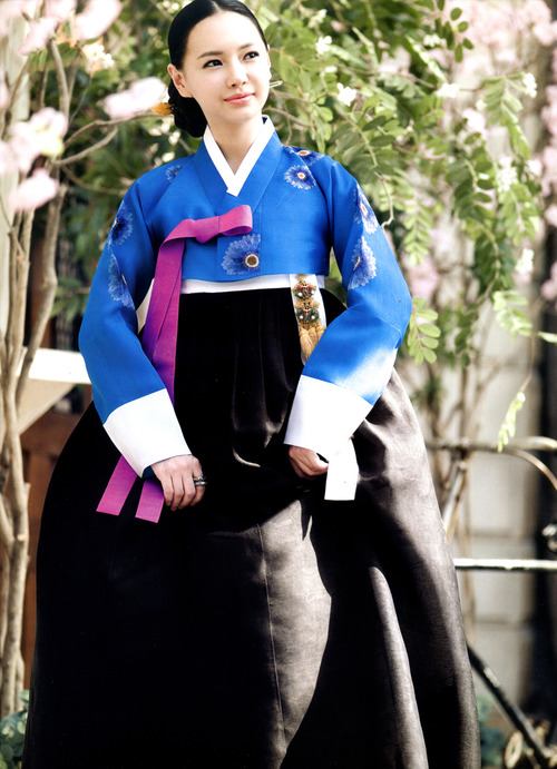 ชุด ฮันบก แบบต่าง ๆ.....