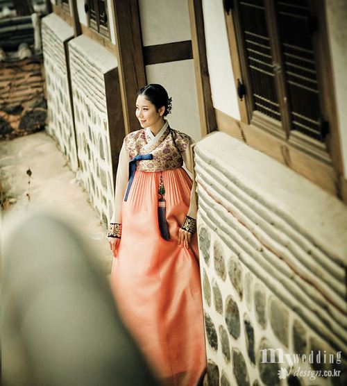 ชุด ฮันบก แบบต่าง ๆ.....