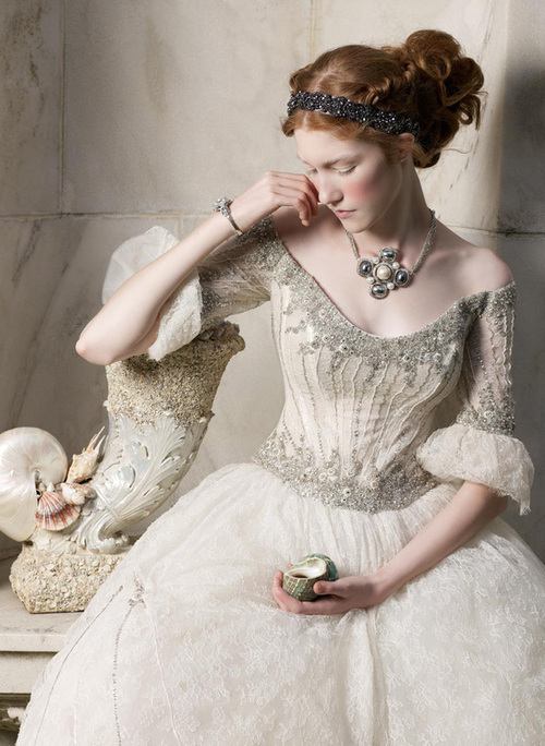 ชุด สไตล์โรโคโค (Rococo)