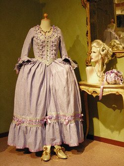 ชุด สไตล์โรโคโค (Rococo)