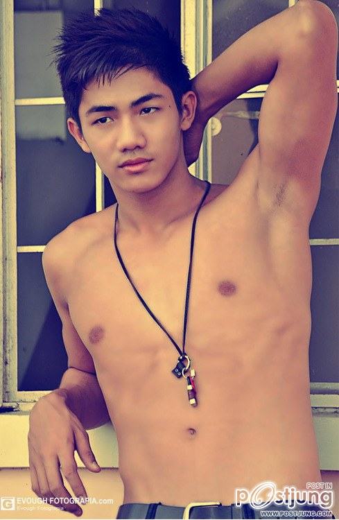 ถอดโชว์เรือนร่าง 196
