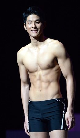 ถอดโชว์เรือนร่าง 197