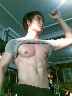 ถอดโชว์เรือนร่าง 199