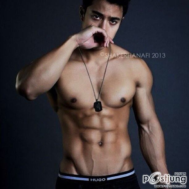 ถอดโชว์เรือนร่าง 200