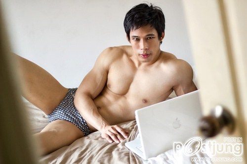 ถอดโชว์เรือนร่าง 200