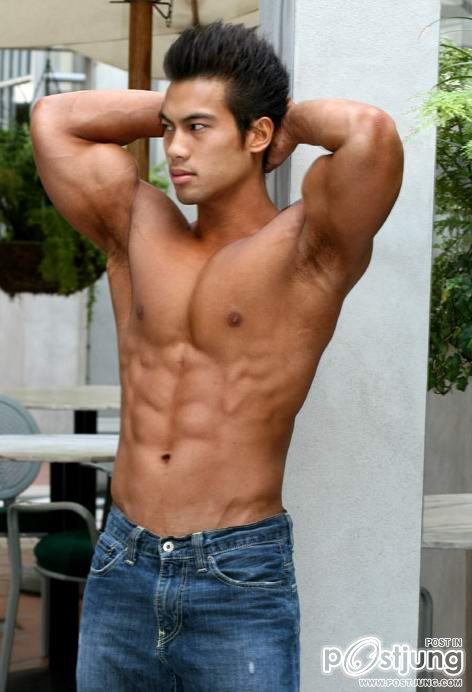 ถอดโชว์เรือนร่าง 205