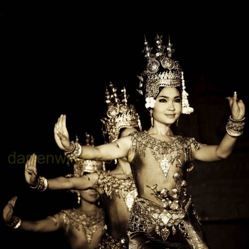 อัปสร หรือ นางอัปสรา...
