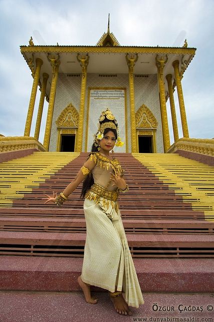 อัปสร หรือ นางอัปสรา...